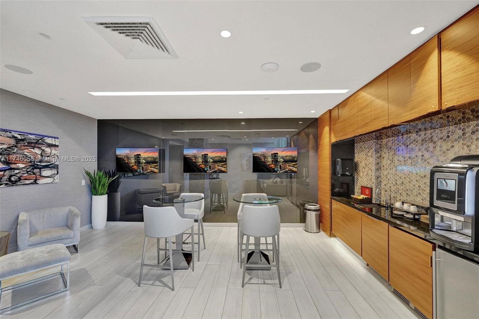 Real estate property located at 701 Fort Lauderdale Beach Blvd #805, Broward, 660, Fort Lauderdale, FL