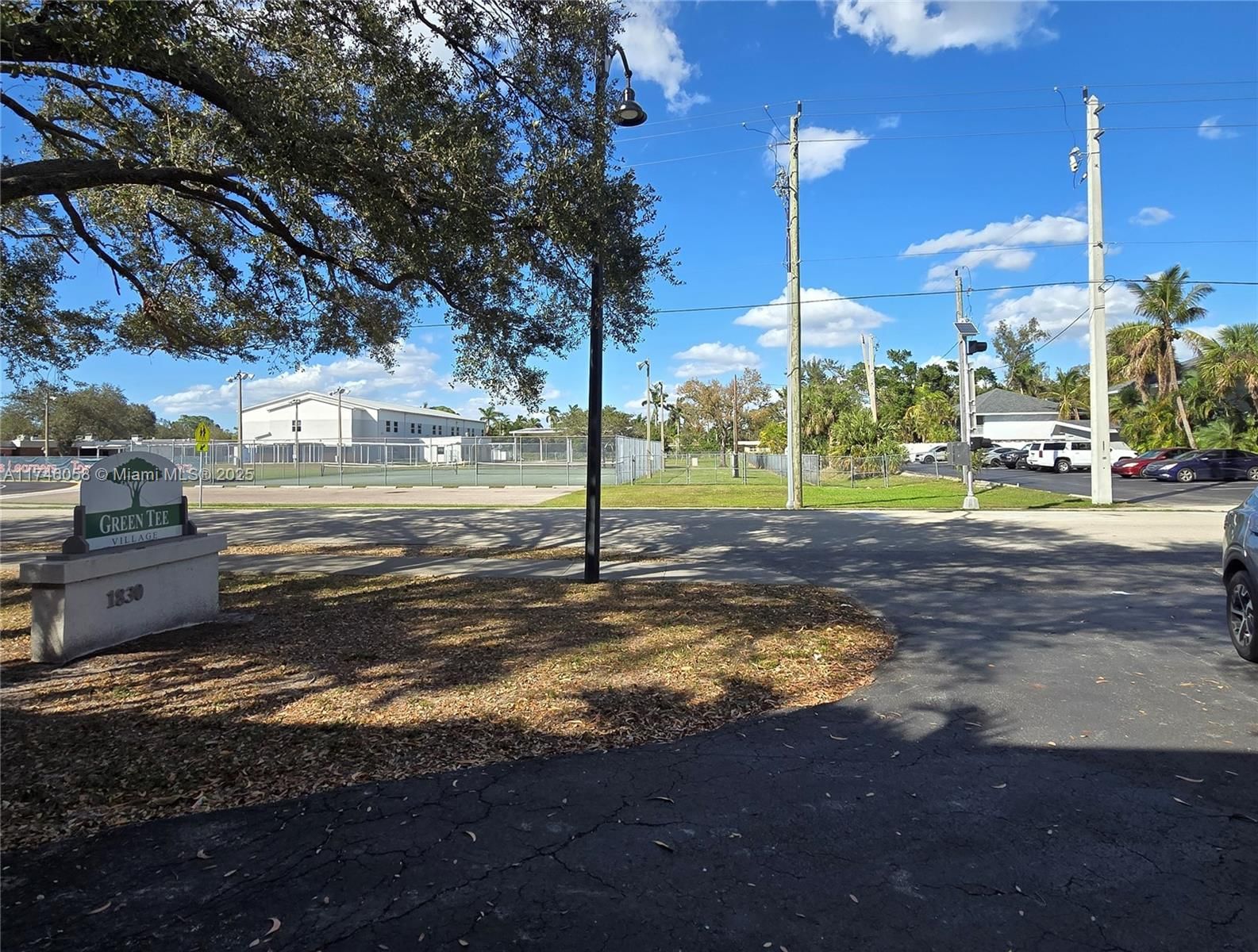 Real estate property located at 1830 Maravilla Ave. #103, Lee, Green Tree Village, Fort Myers, FL