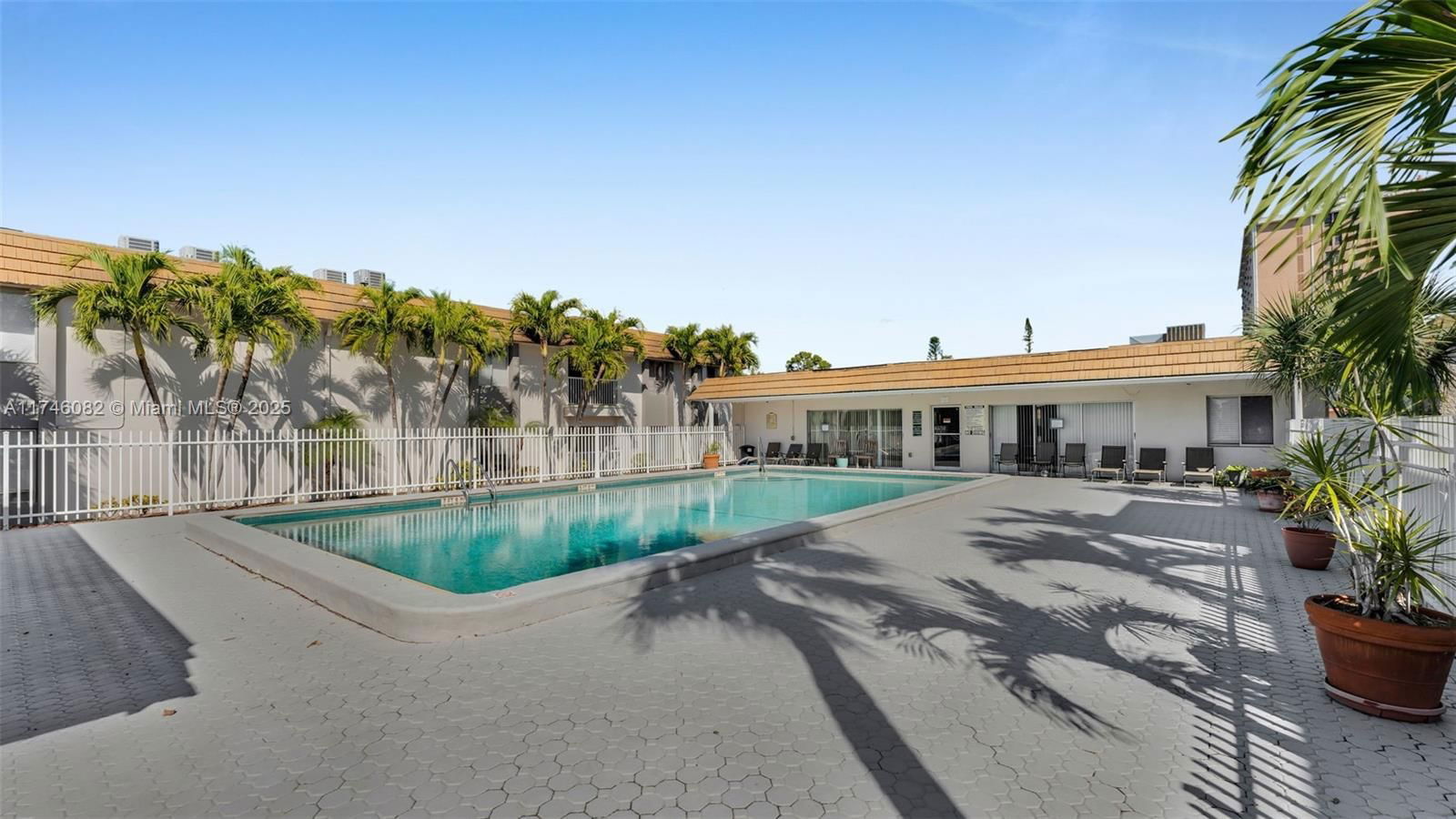 Real estate property located at 1830 Maravilla Ave. #701, Lee, Green Tee Village, Fort Myers, FL