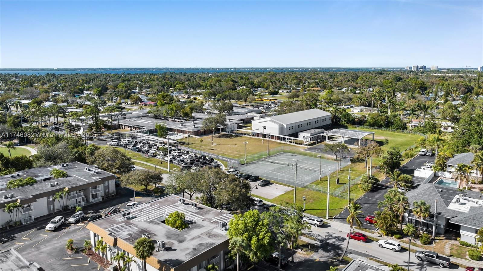 Real estate property located at 1830 Maravilla Ave. #701, Lee, Green Tee Village, Fort Myers, FL