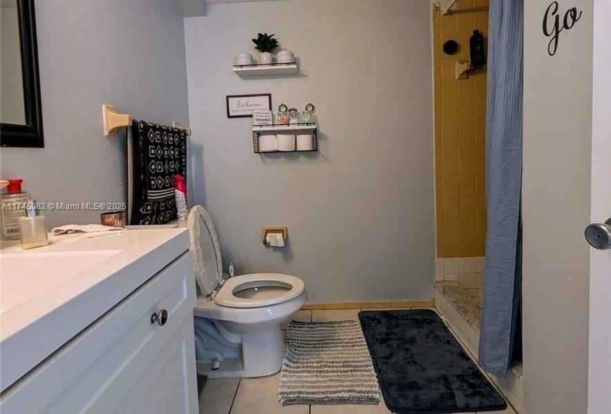 Real estate property located at 1830 Maravilla Ave. #701, Lee, Green Tee Village, Fort Myers, FL