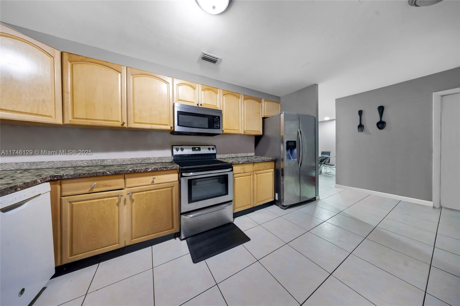 Real estate property located at 16298 45th Ave, Miami-dade, Venetian Acres, Miami Gardens, FL