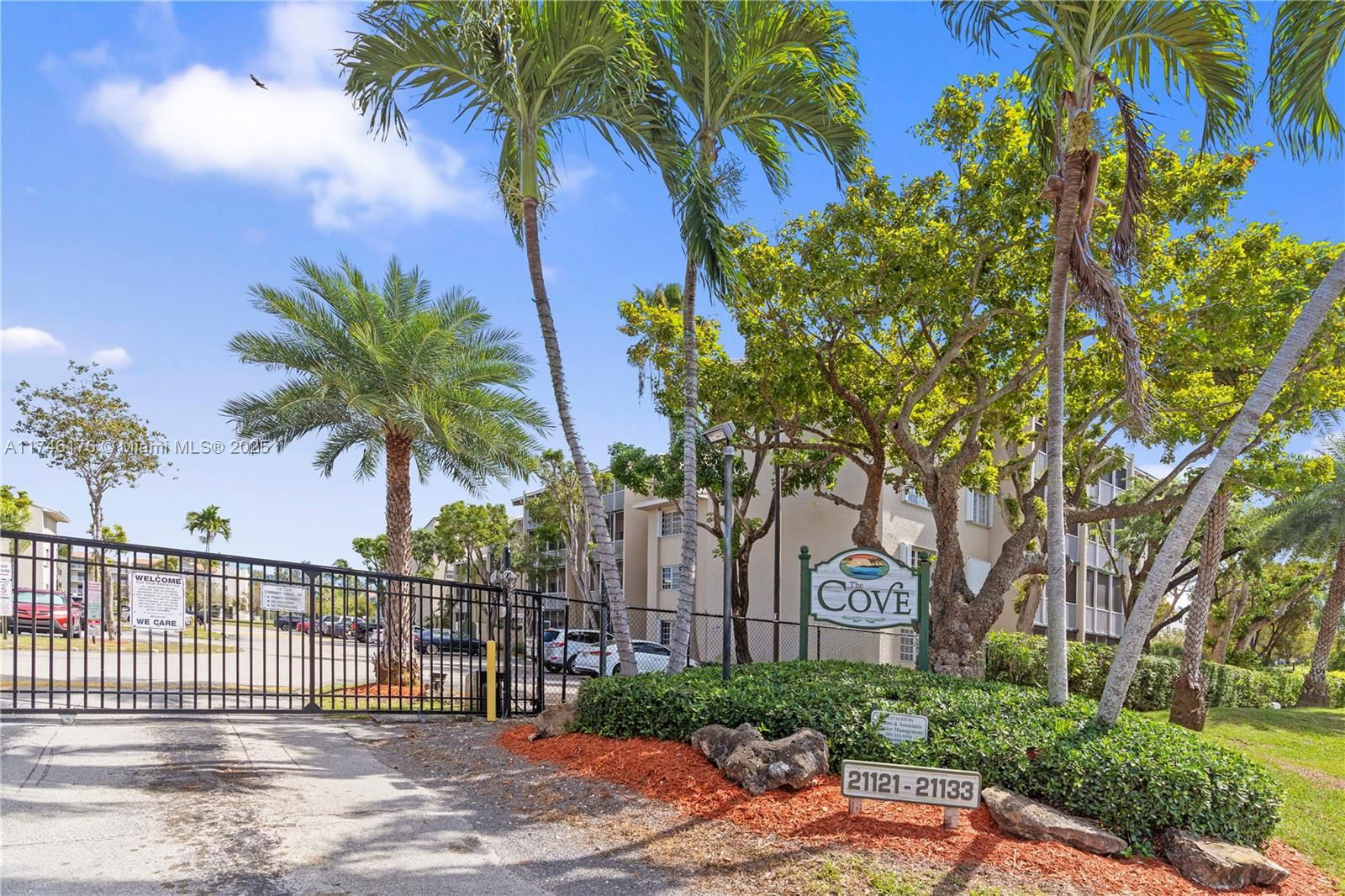 Real estate property located at 21133 85th Ave #103, Miami-dade, Cove Condo Phase Ii, The, Cutler Bay, FL