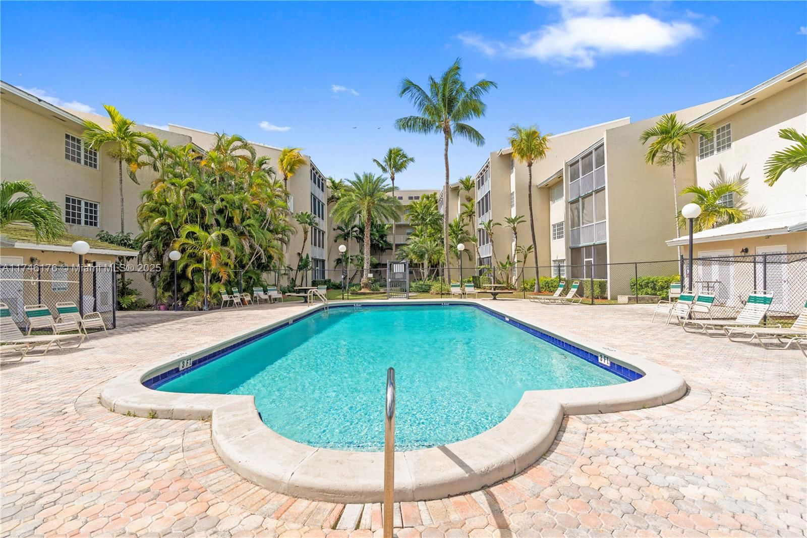 Real estate property located at 21133 85th Ave #103, Miami-dade, Cove Condo Phase Ii, The, Cutler Bay, FL