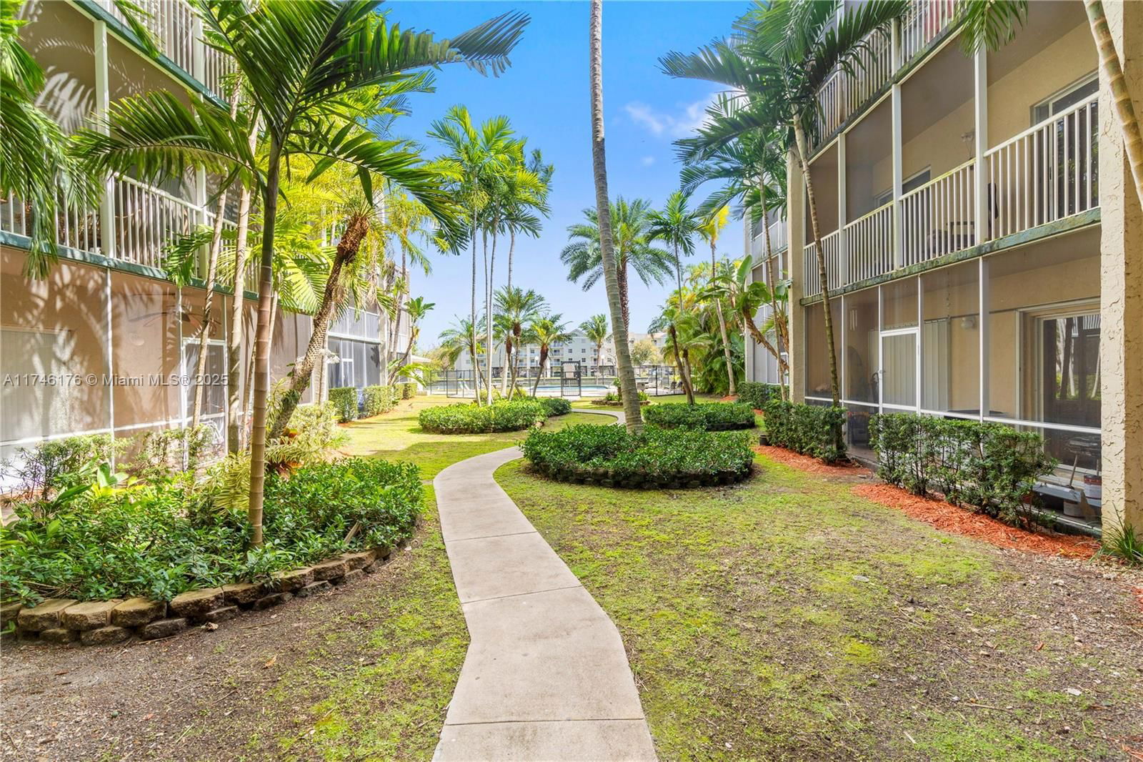 Real estate property located at 21133 85th Ave #103, Miami-dade, Cove Condo Phase Ii, The, Cutler Bay, FL