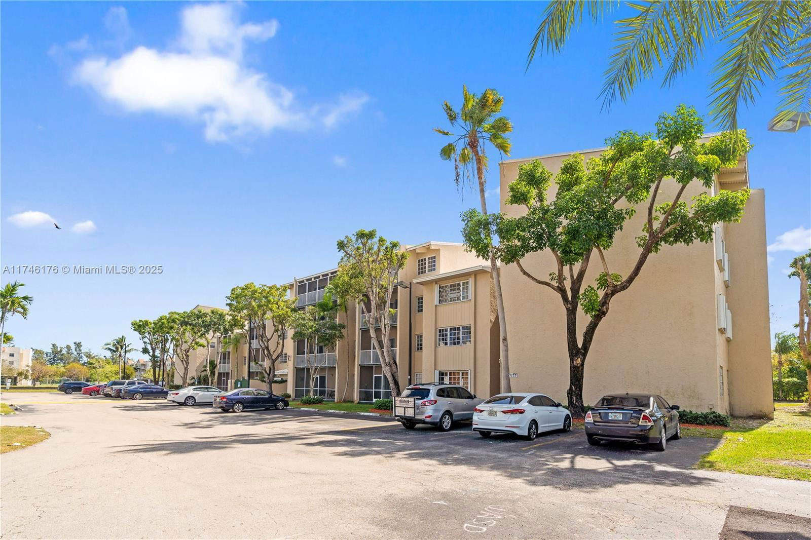 Real estate property located at 21133 85th Ave #103, Miami-dade, Cove Condo Phase Ii, The, Cutler Bay, FL