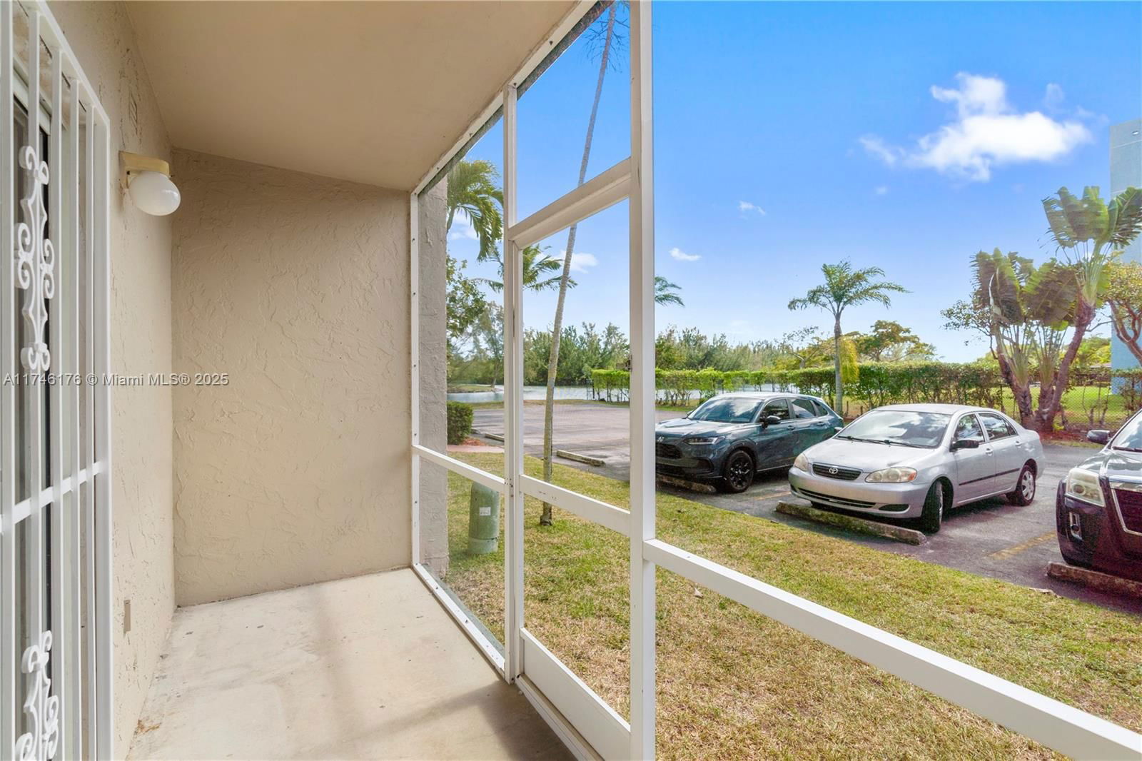 Real estate property located at 21133 85th Ave #103, Miami-dade, Cove Condo Phase Ii, The, Cutler Bay, FL