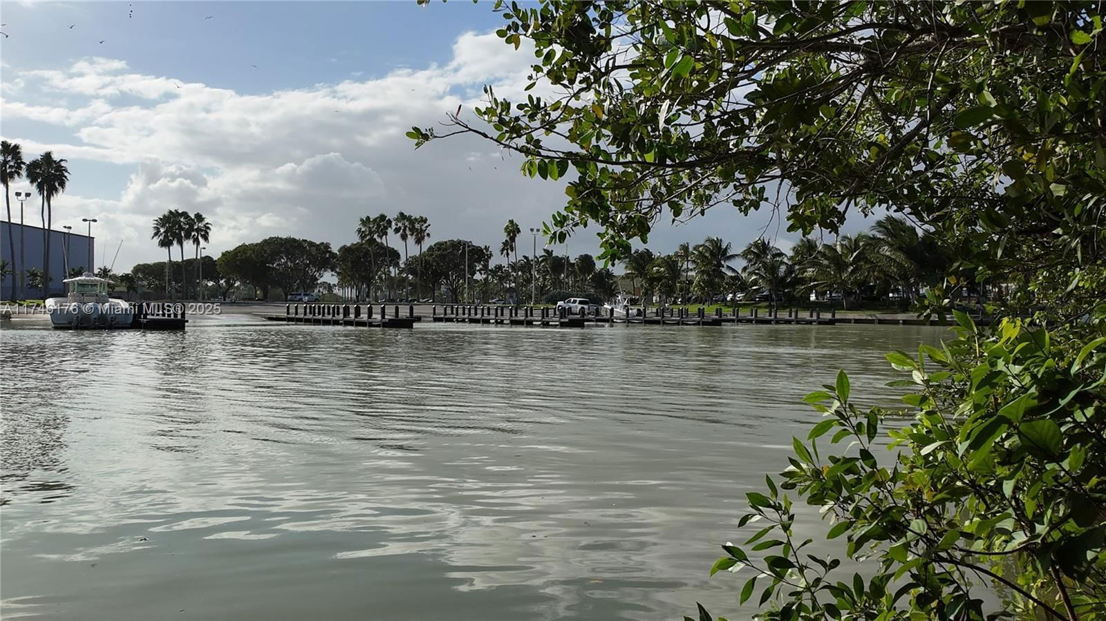 Real estate property located at 21133 85th Ave #103, Miami-dade, Cove Condo Phase Ii, The, Cutler Bay, FL