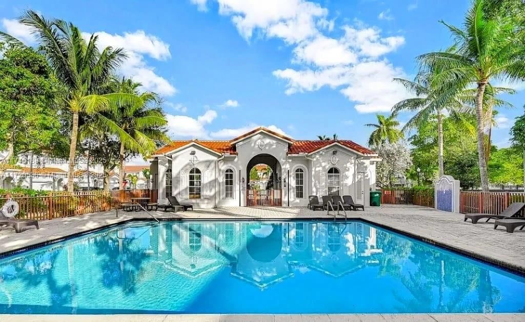 Real estate property located at 1023 208th St, Miami-dade, Ives Dairy Townhomes, Miami, FL