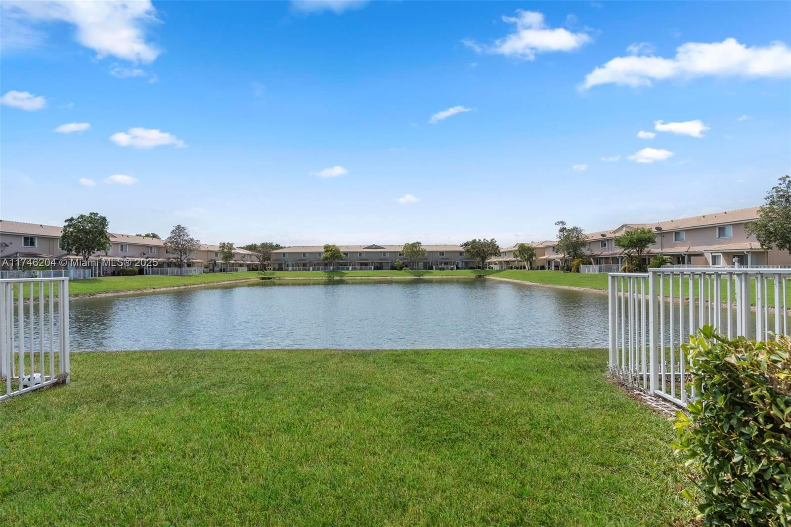 Real estate property located at 8988 Chambers St #8988, Broward, Hampton Hills, Tamarac, FL
