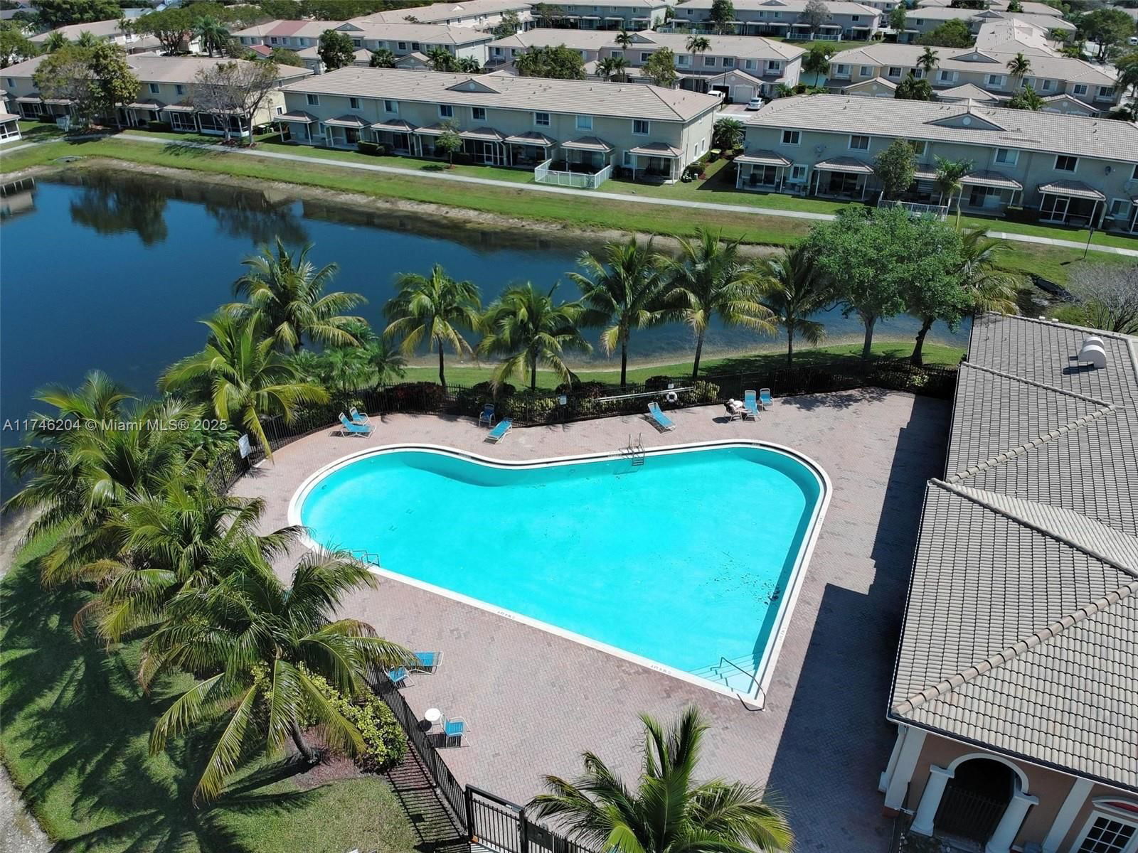 Real estate property located at 8988 Chambers St #8988, Broward, Hampton Hills, Tamarac, FL
