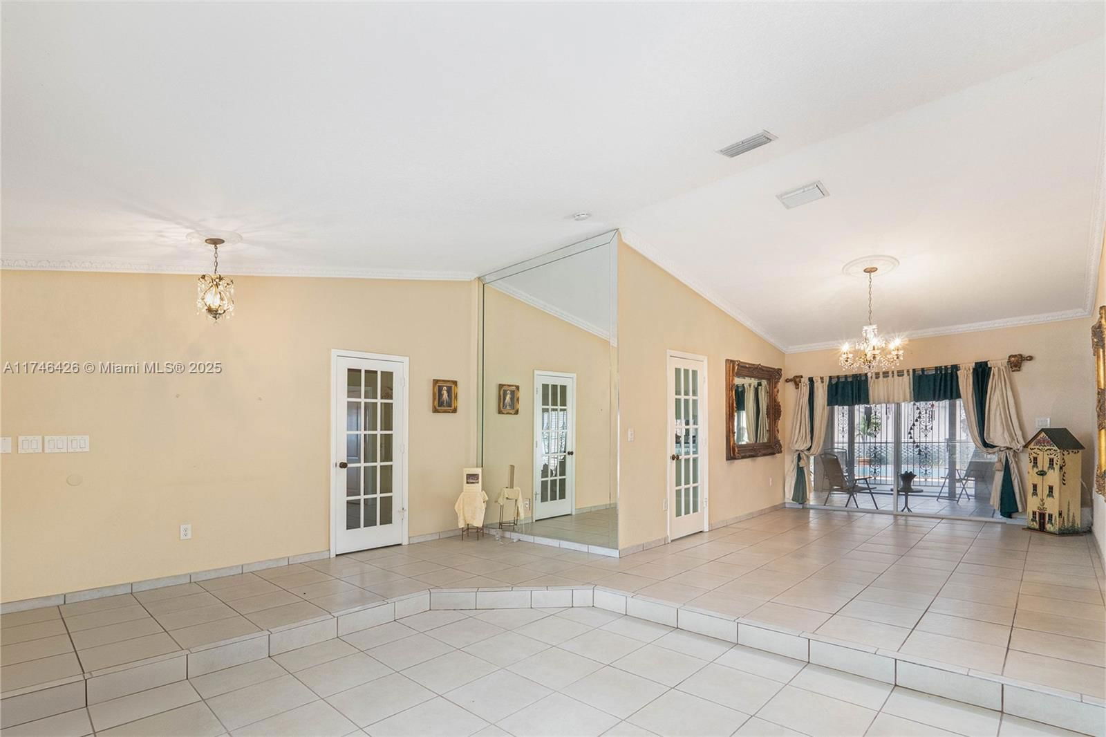 Real estate property located at 240 136th Pl, Miami-dade, University Park West Sec, Miami, FL