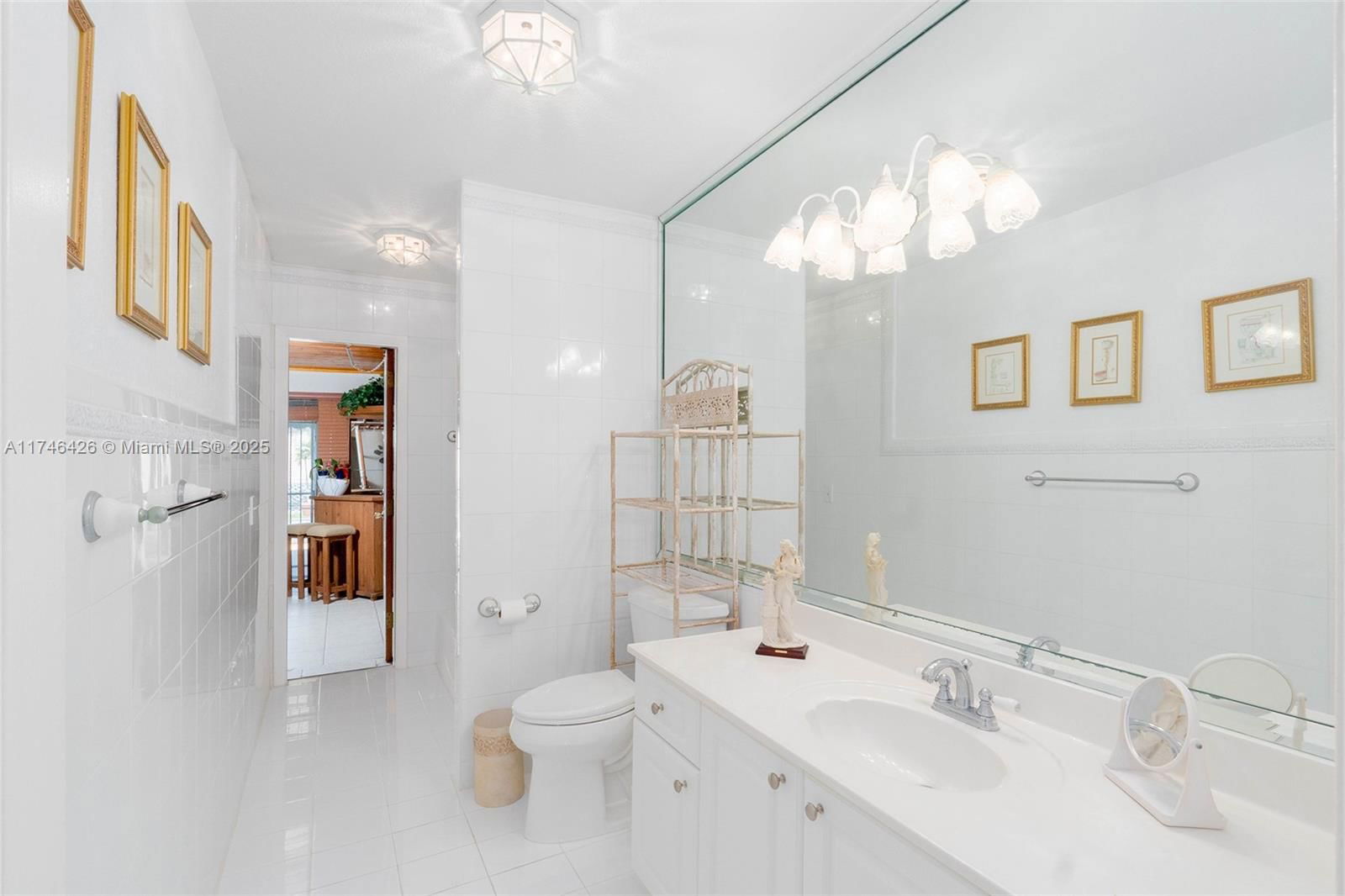 Real estate property located at 240 136th Pl, Miami-dade, University Park West Sec, Miami, FL