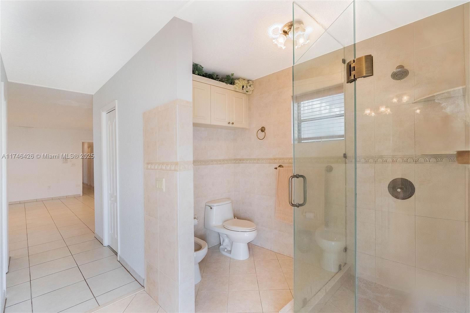 Real estate property located at 240 136th Pl, Miami-dade, University Park West Sec, Miami, FL