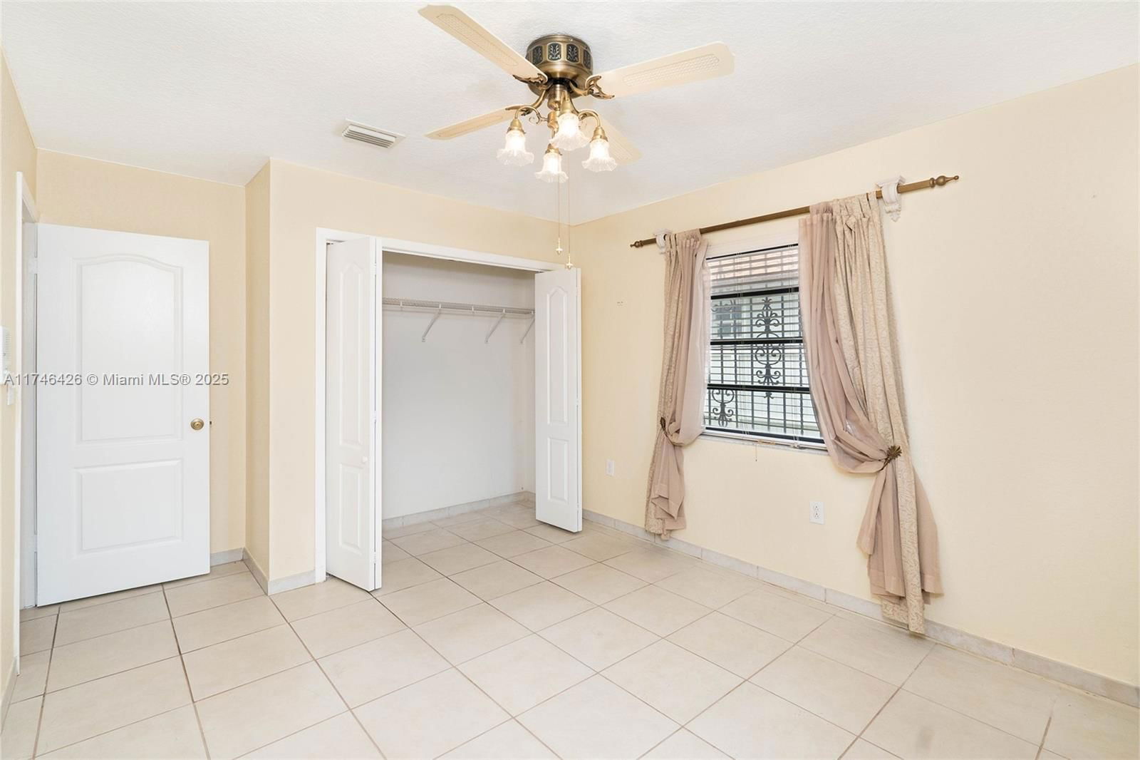Real estate property located at 240 136th Pl, Miami-dade, University Park West Sec, Miami, FL