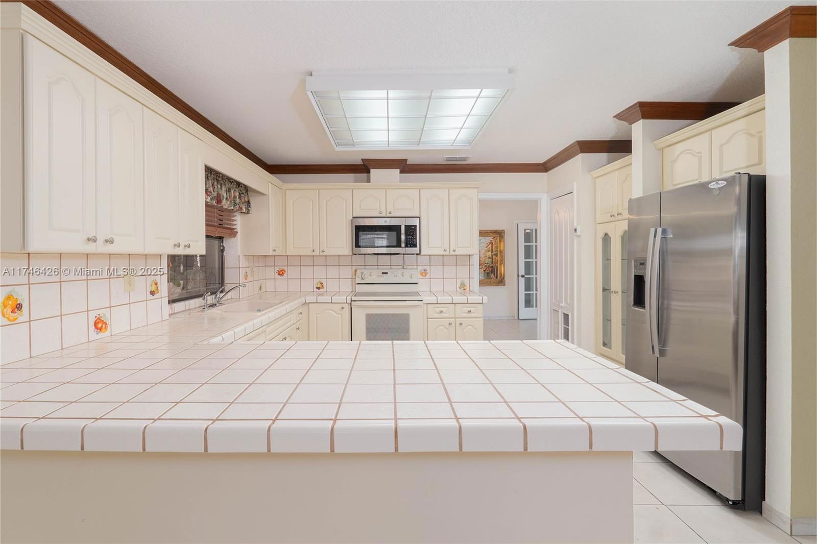 Real estate property located at 240 136th Pl, Miami-dade, University Park West Sec, Miami, FL
