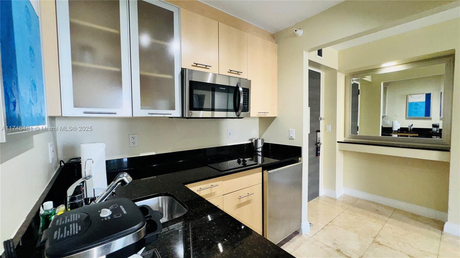 Real estate property located at 2670 Sunrise Blvd #615, Broward, Gallery One Condo, Fort Lauderdale, FL