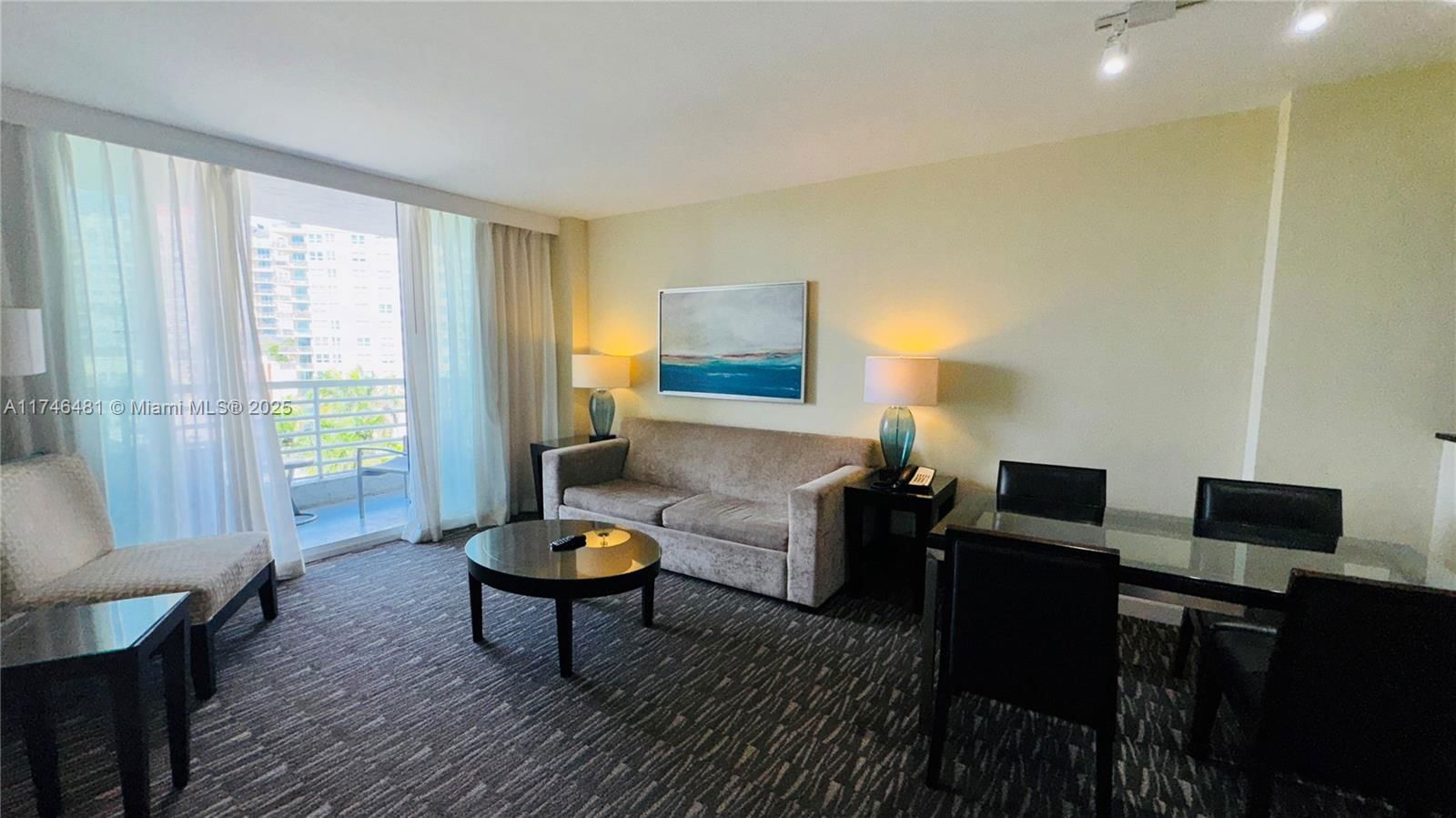 Real estate property located at 2670 Sunrise Blvd #615, Broward, Gallery One Condo, Fort Lauderdale, FL