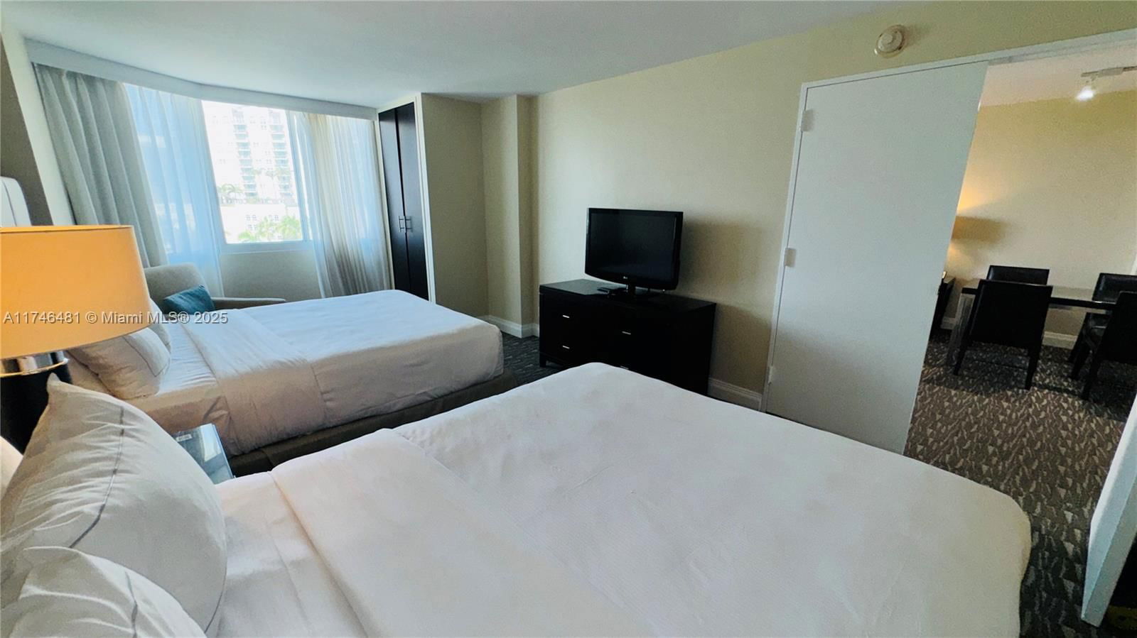 Real estate property located at 2670 Sunrise Blvd #615, Broward, Gallery One Condo, Fort Lauderdale, FL
