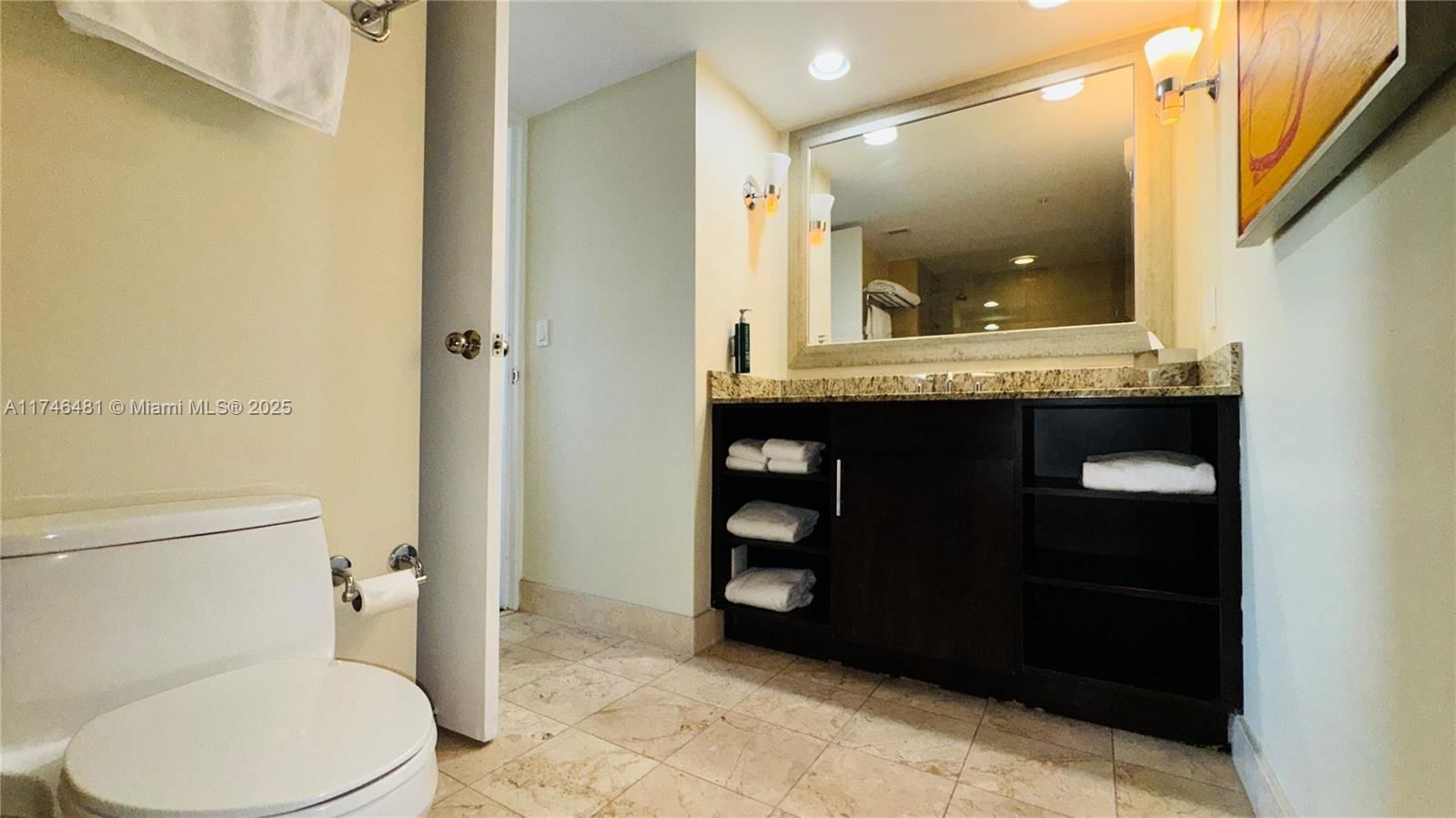 Real estate property located at 2670 Sunrise Blvd #615, Broward, Gallery One Condo, Fort Lauderdale, FL