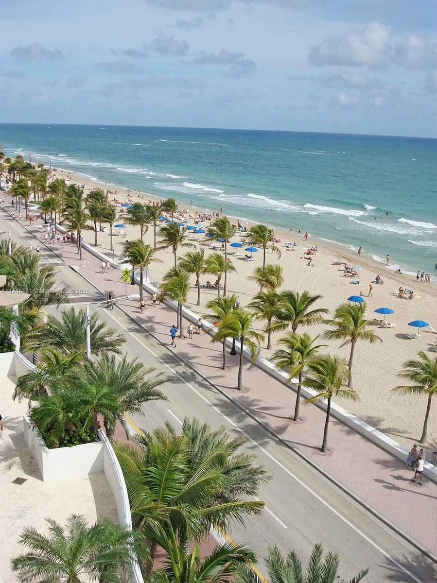 Real estate property located at 2670 Sunrise Blvd #615, Broward, Gallery One Condo, Fort Lauderdale, FL