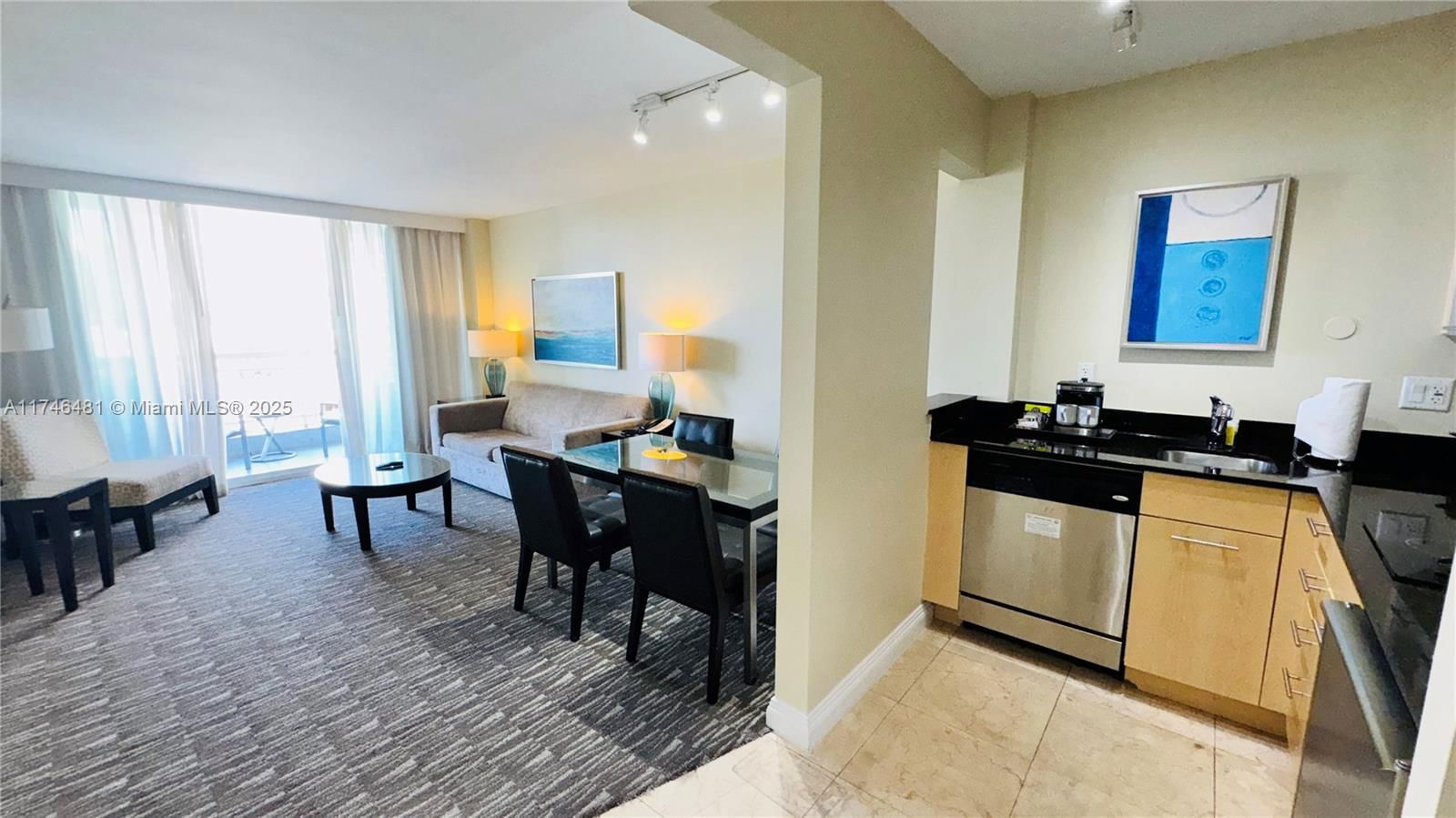 Real estate property located at 2670 Sunrise Blvd #615, Broward, Gallery One Condo, Fort Lauderdale, FL