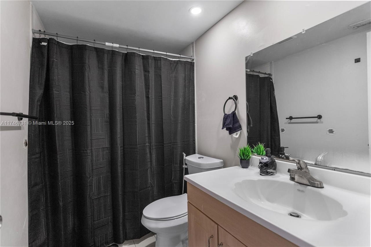 Real estate property located at 3662 59th Avenue #2, Broward, Palmas Townhouses Condo, Davie, FL