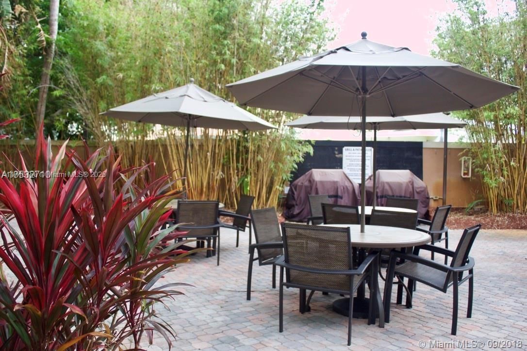 Real estate property located at 1919 Van Buren St #305A, Broward, Regent Park Condo, Hollywood, FL