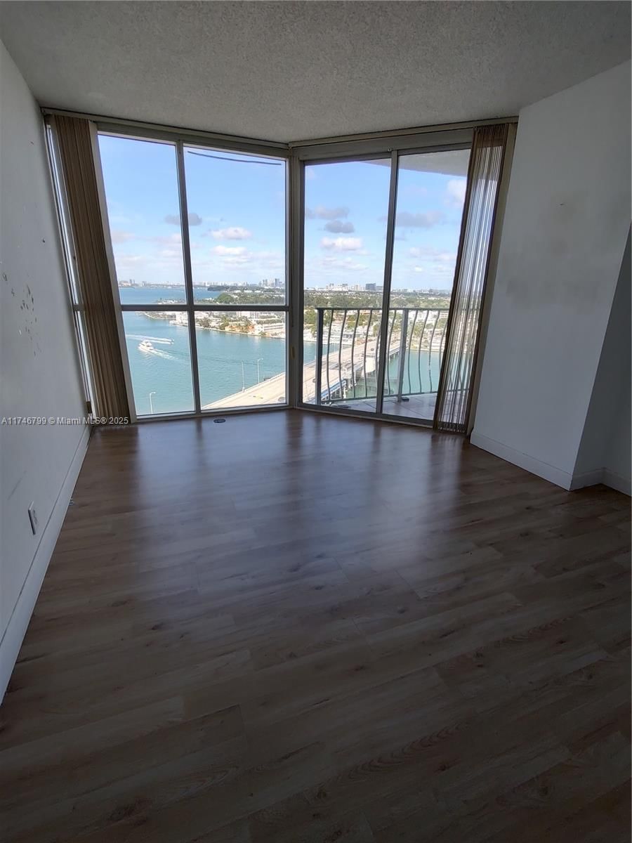 Real estate property located at 7601 Treasure Dr #2017, Miami-dade, The Grandview Palace Condo, North Bay Village, FL