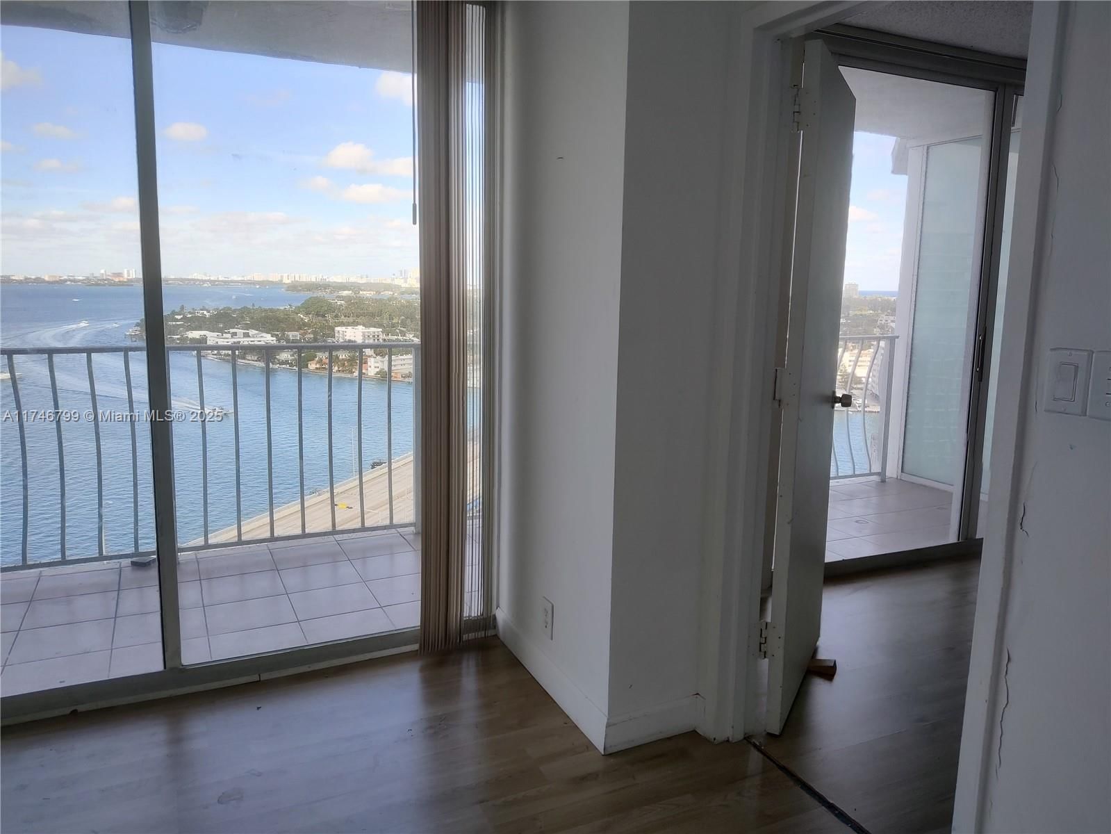 Real estate property located at 7601 Treasure Dr #2017, Miami-dade, The Grandview Palace Condo, North Bay Village, FL