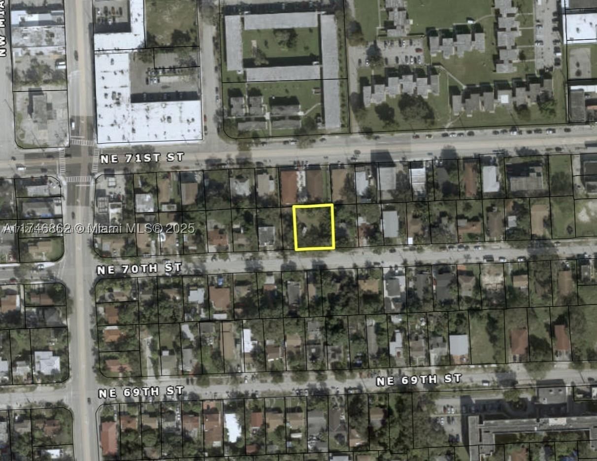 Real estate property located at 89 70th St, Miami-dade, Dupont Addn, Miami, FL
