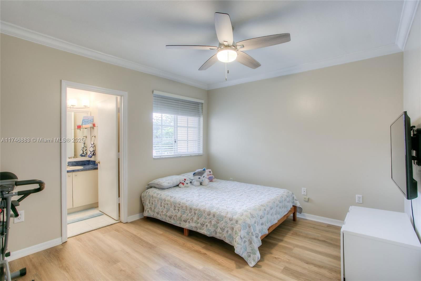 Real estate property located at 3794 152nd Pl, Miami-dade, Llanos At Bird Road, Miami, FL