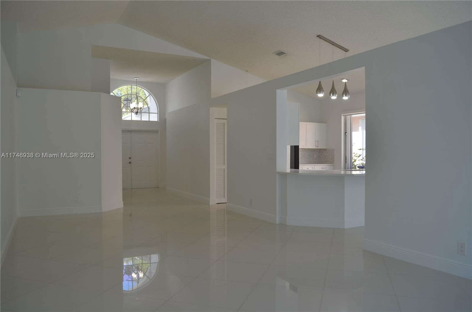 Real estate property located at 7700 29th St, Broward, Holiday Springs Village S, Margate, FL