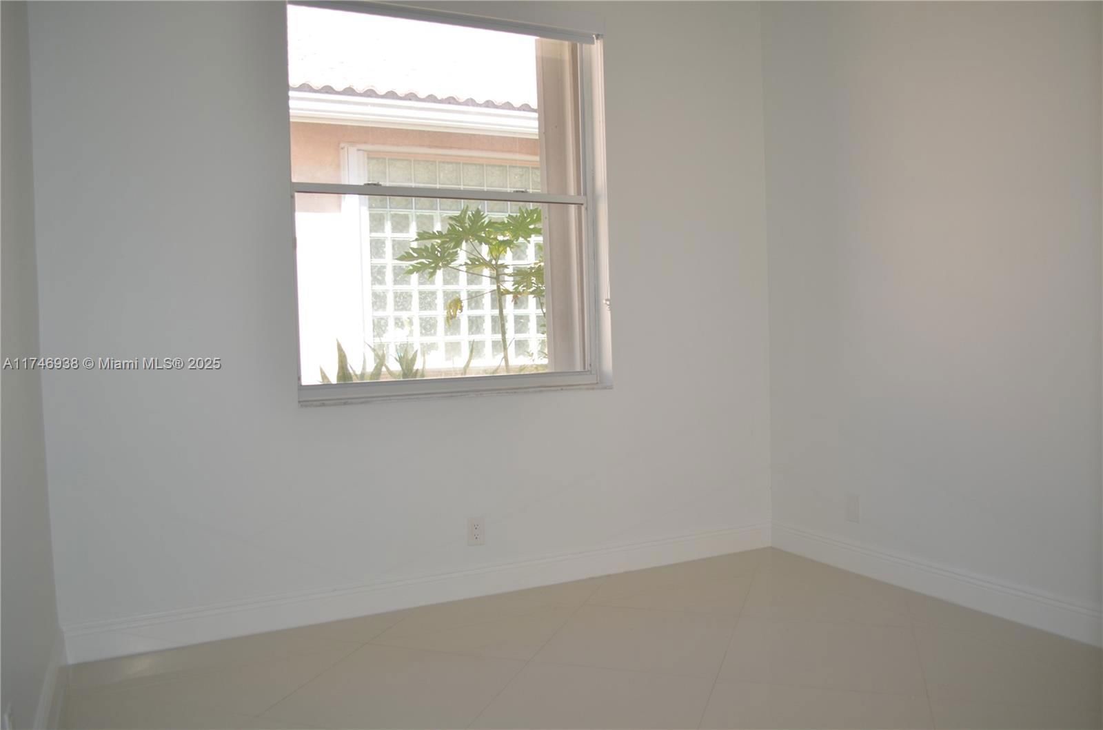 Real estate property located at 7700 29th St, Broward, Holiday Springs Village S, Margate, FL