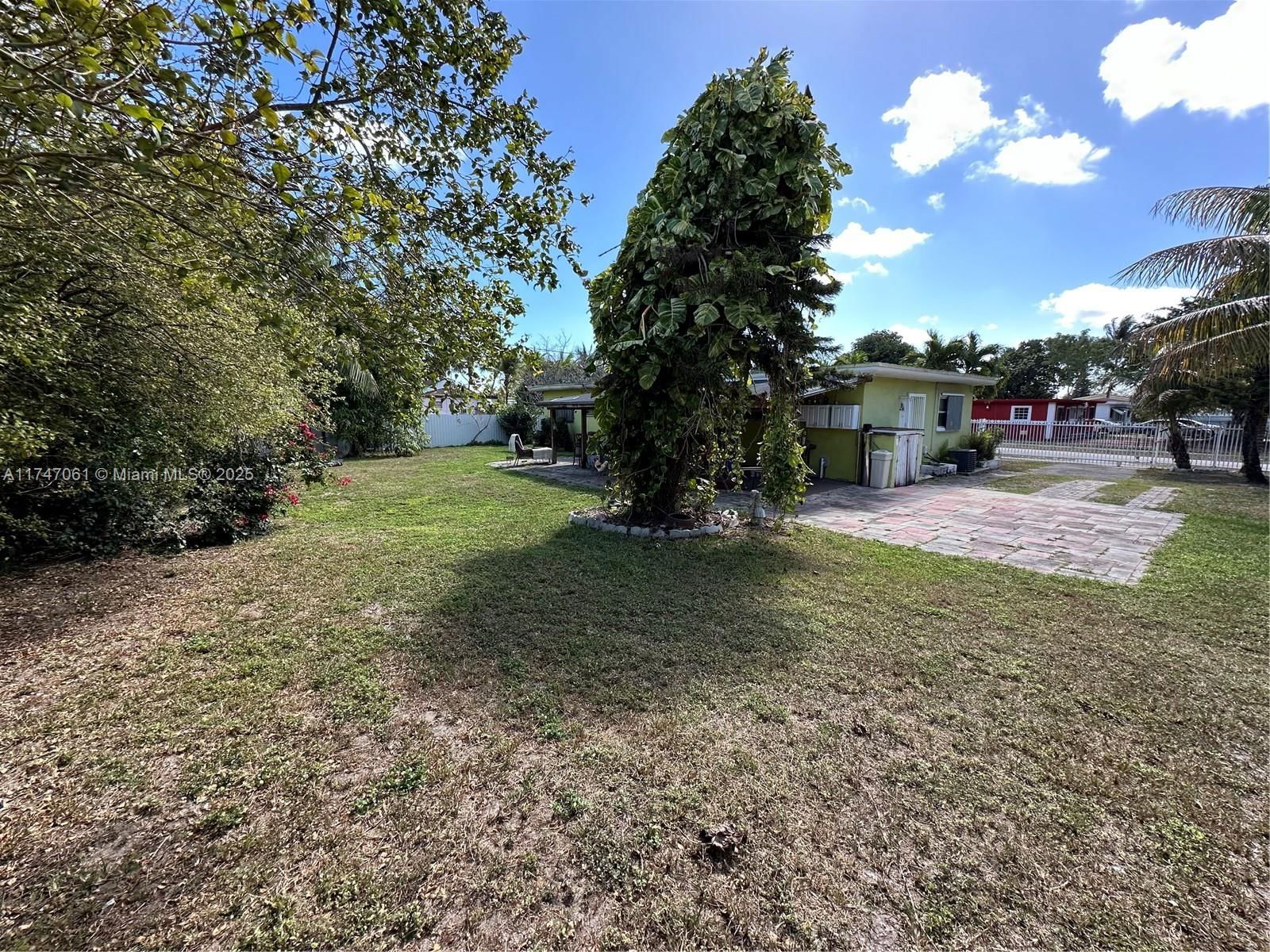 Real estate property located at 1197 105th Ter, Miami-dade, North Silver Crest Addpb, Miami, FL