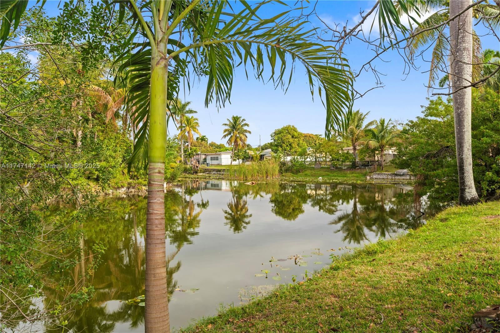 Real estate property located at 6651 Miramar Pkwy, Broward, Miramar Park, Miramar, FL
