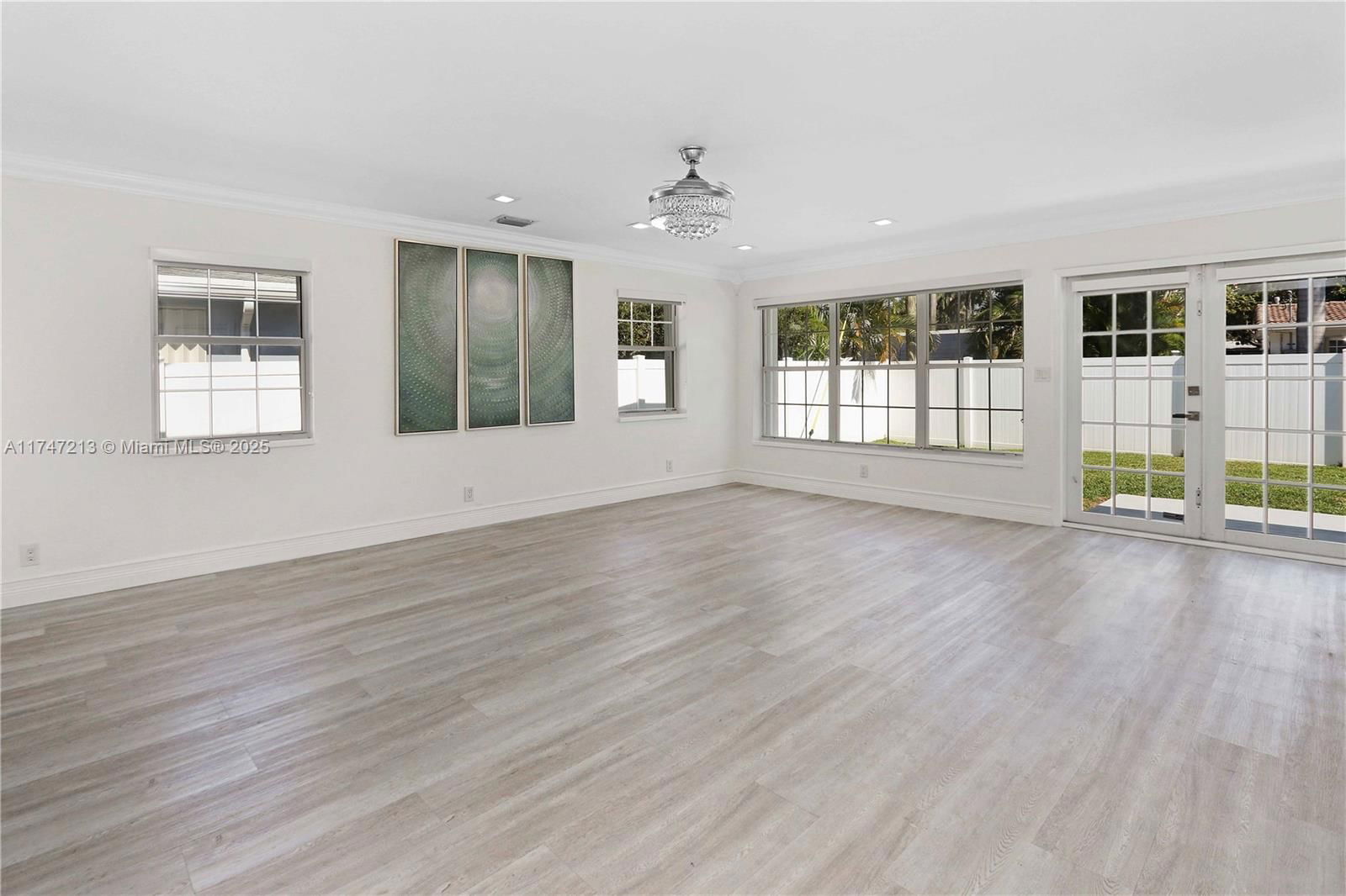 Real estate property located at 1011 14th Ave, Broward, Country Club Homes, Hollywood, FL