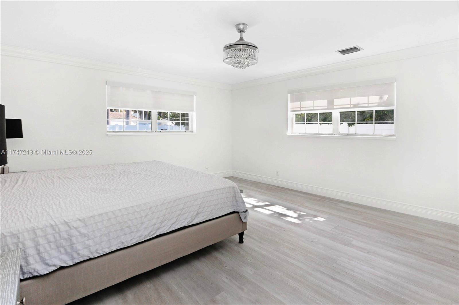 Real estate property located at 1011 14th Ave, Broward, Country Club Homes, Hollywood, FL