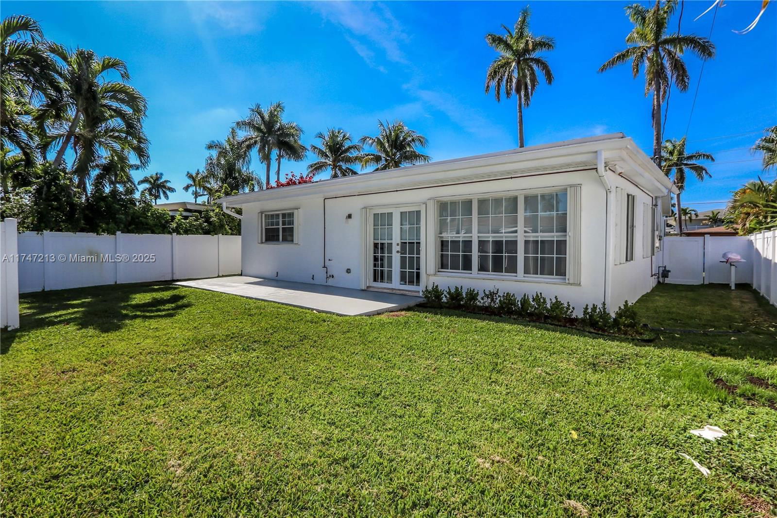 Real estate property located at 1011 14th Ave, Broward, Country Club Homes, Hollywood, FL