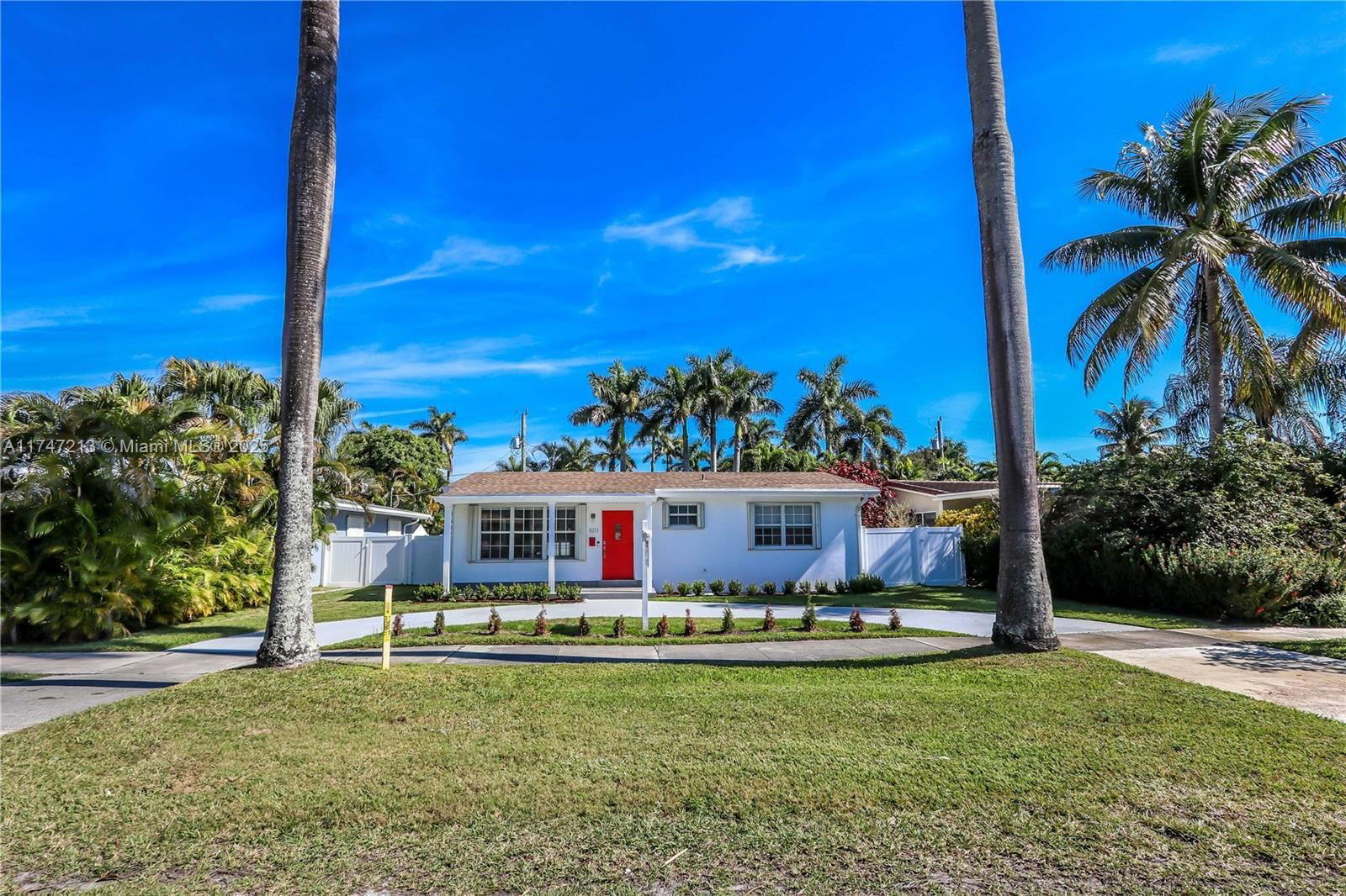 Real estate property located at 1011 14th Ave, Broward, Country Club Homes, Hollywood, FL