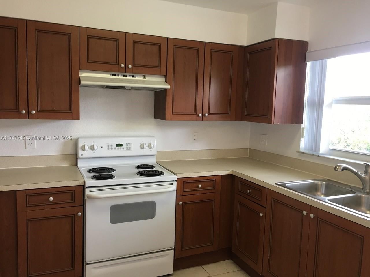 Real estate property located at 2748 131st St #2748, Miami-dade, East View Gardens, Opa-Locka, FL