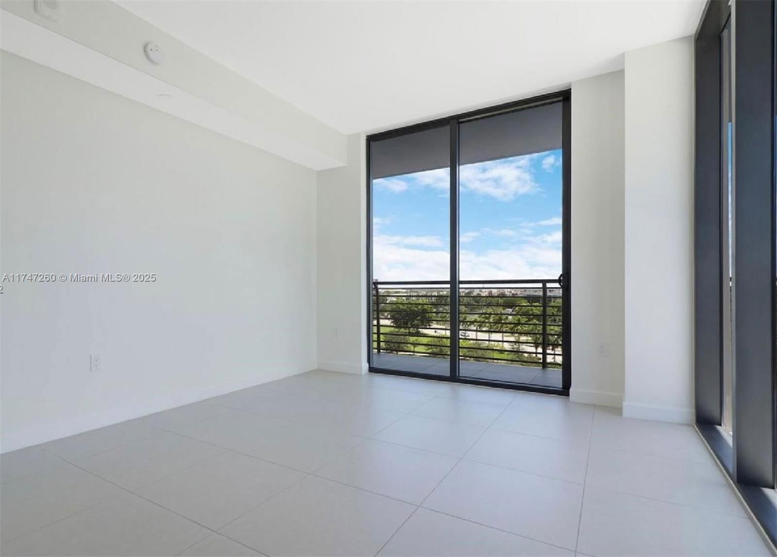 Real estate property located at 5350 84th Ave #601, Miami-dade, 5350 Park Condo, Doral, FL