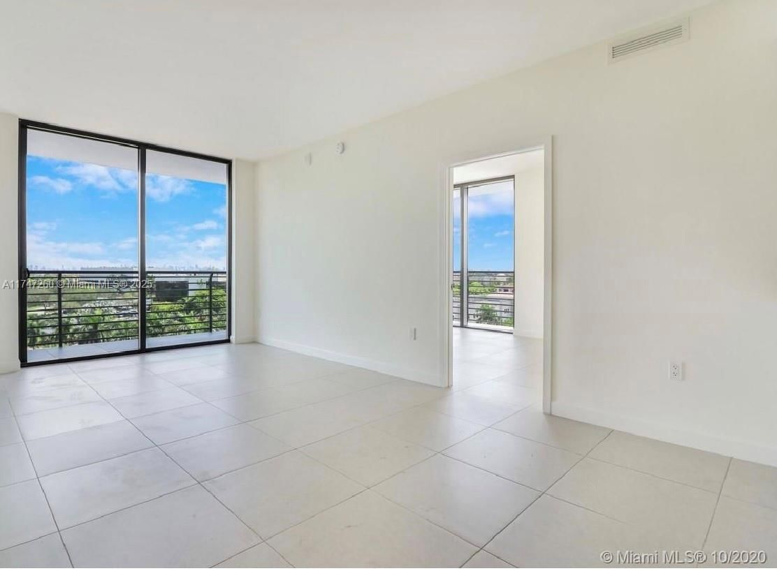 Real estate property located at 5350 84th Ave #601, Miami-dade, 5350 Park Condo, Doral, FL
