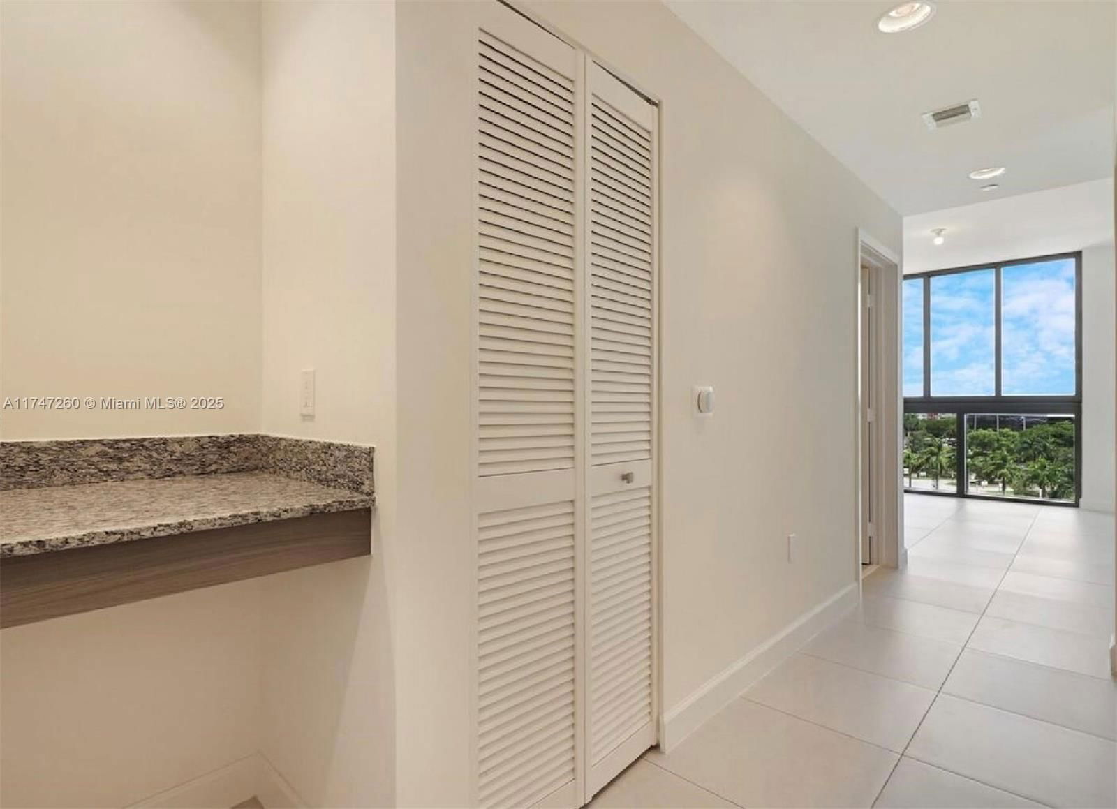 Real estate property located at 5350 84th Ave #601, Miami-dade, 5350 Park Condo, Doral, FL