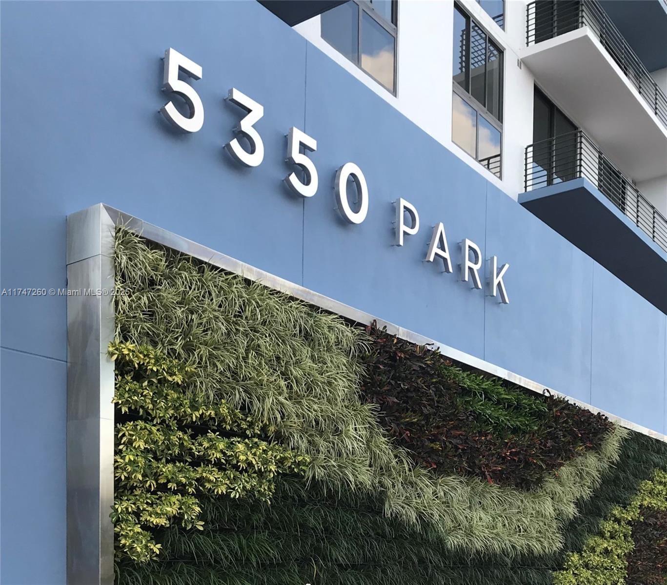 Real estate property located at 5350 84th Ave #601, Miami-dade, 5350 Park Condo, Doral, FL