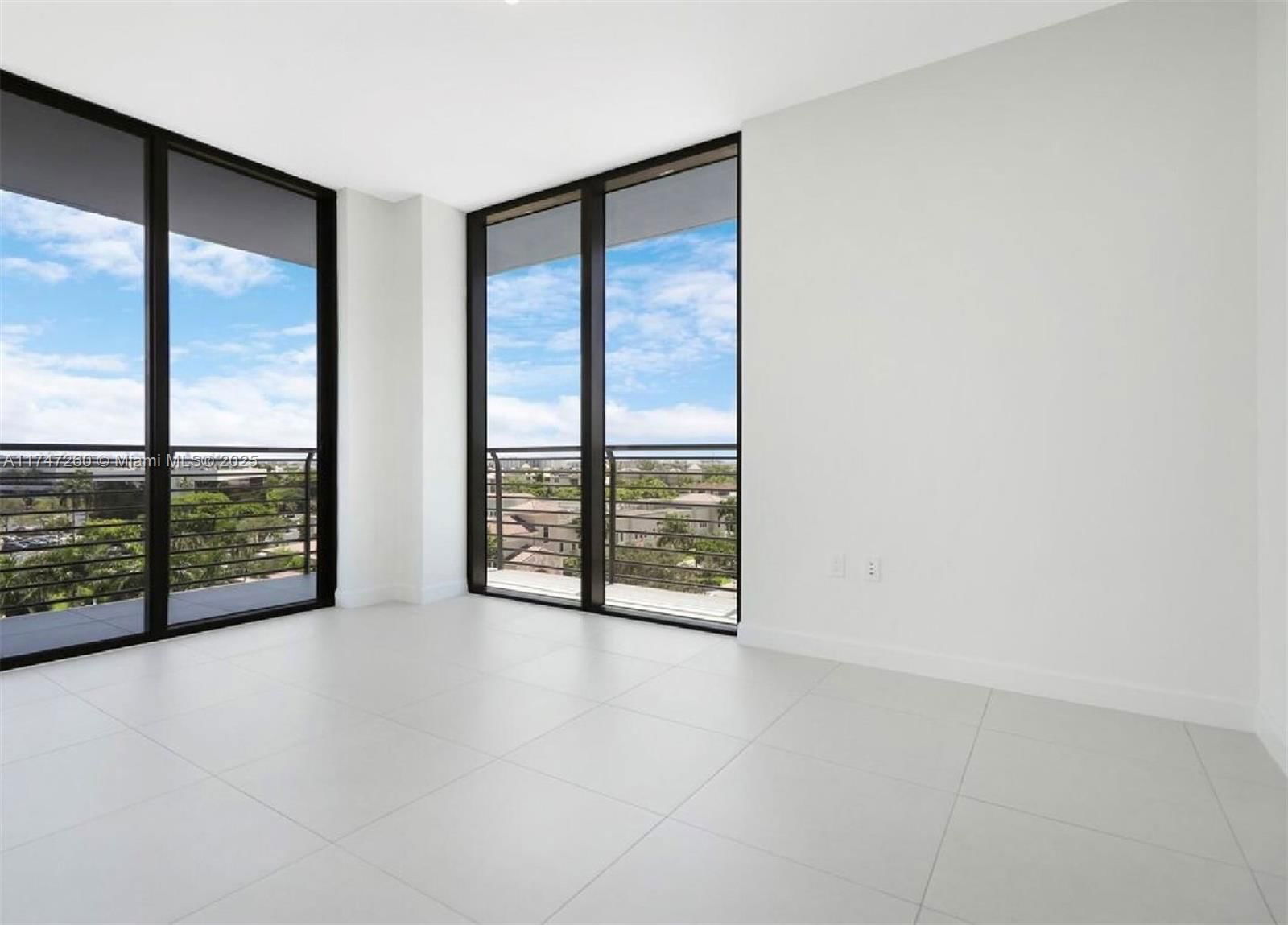 Real estate property located at 5350 84th Ave #601, Miami-dade, 5350 Park Condo, Doral, FL