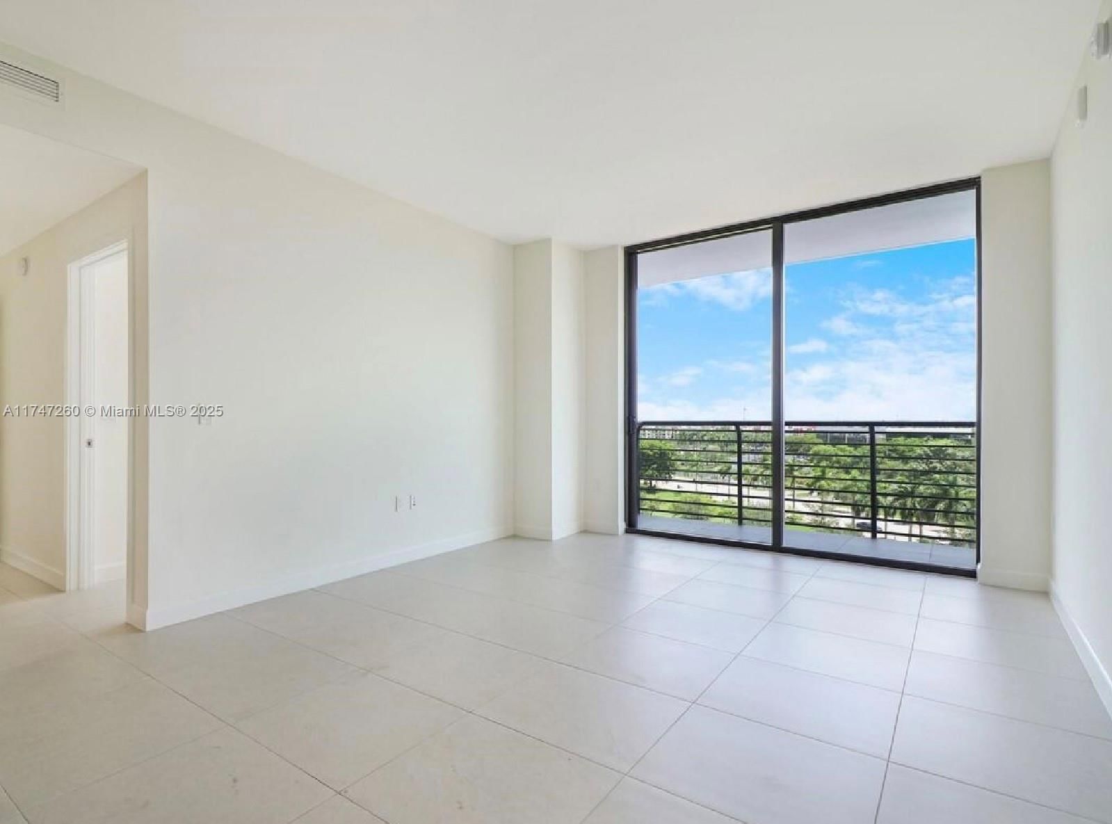 Real estate property located at 5350 84th Ave #601, Miami-dade, 5350 Park Condo, Doral, FL