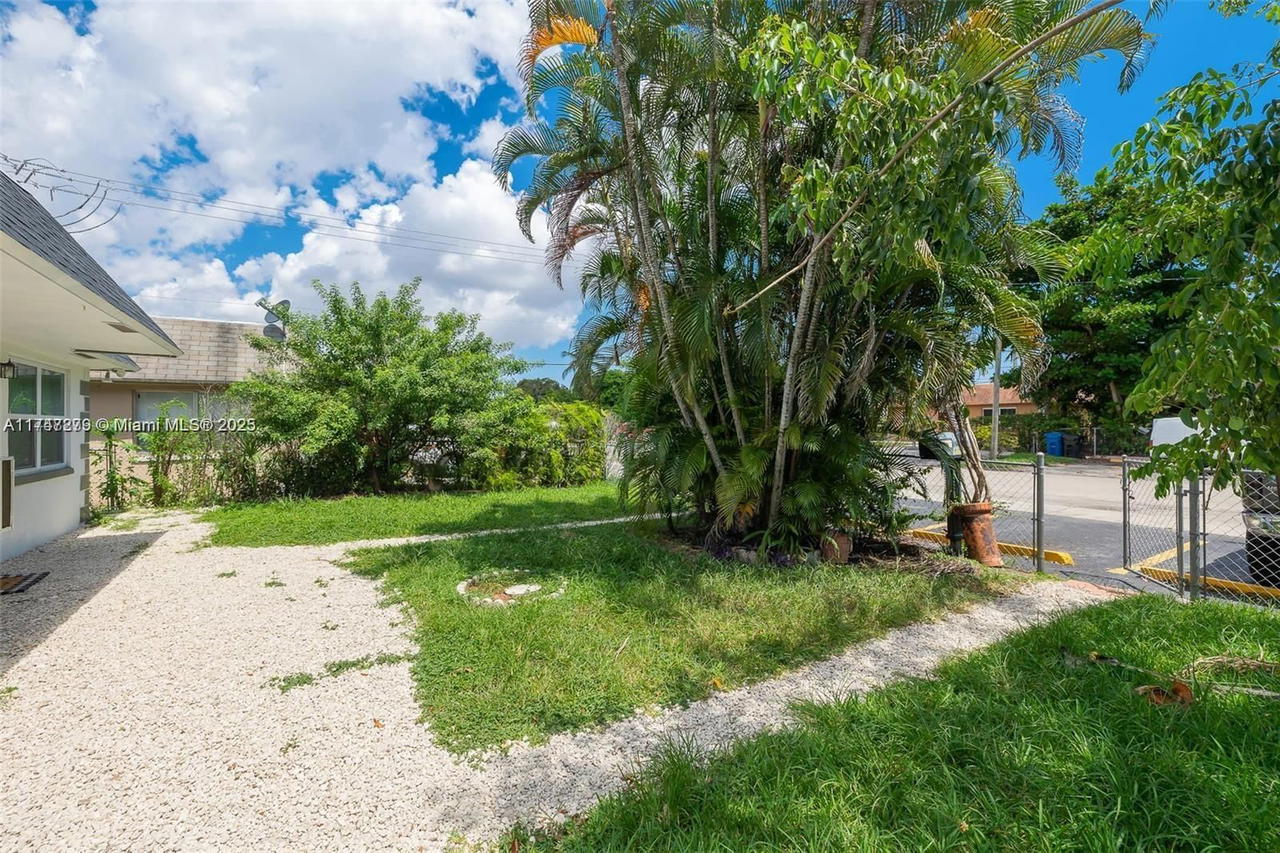Real estate property located at 1539 8th Ave, Broward, Progresso, Fort Lauderdale, FL