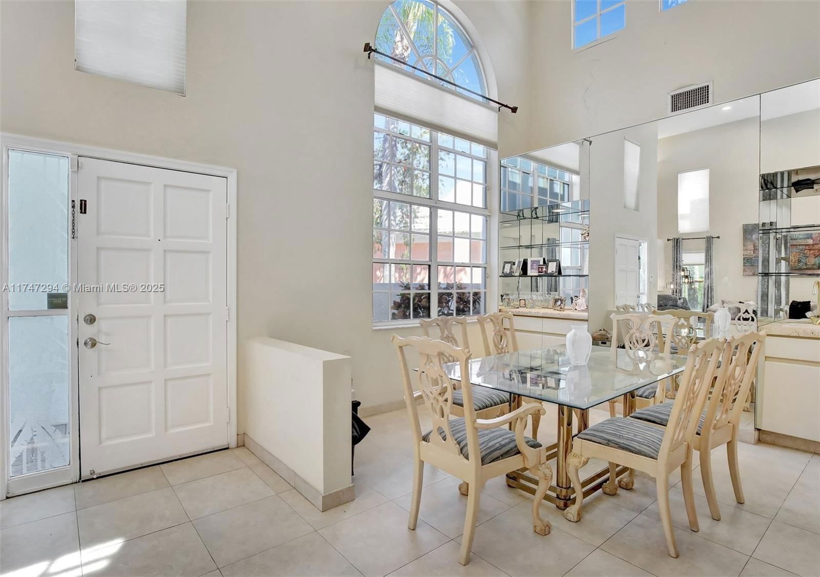 Real estate property located at 15260 Wilshire Ct, Broward, Hollywood Lakes Country C, Pembroke Pines, FL