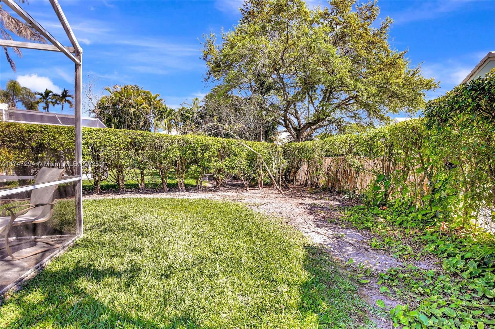Real estate property located at 15260 Wilshire Ct, Broward, Hollywood Lakes Country C, Pembroke Pines, FL